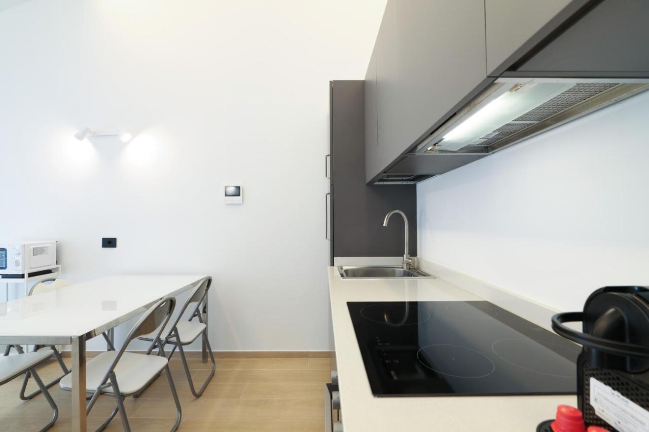 Mila Apartments Cavalcabo Milaan Buitenkant foto